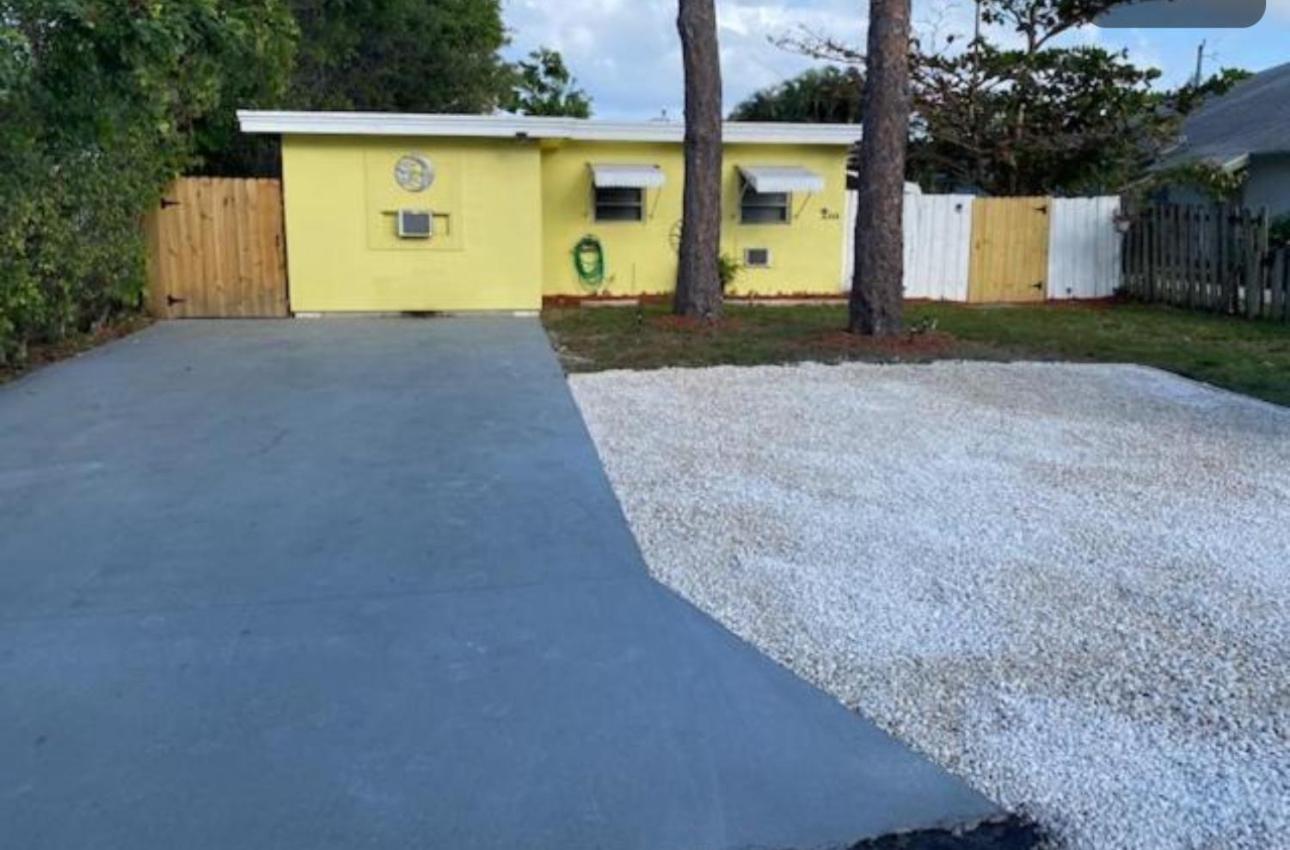 3 Bedroom House Fenced Backyard Private Patio Areas Grill Firepit Plenty Parking! Quick Access 10 Min To Beach Airport Delray West Palm Lake Worth Beach Exterior foto